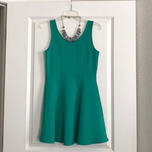 👗✨LIKE NEW! H&M Skater Dress